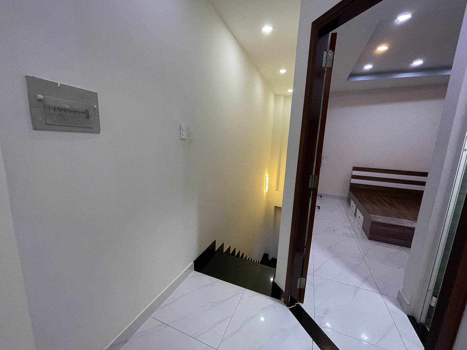 Bán nhà Đường Phạm Văn Đồng, Thành Phố Thủ Đức Tuyệt phẩm 3 lầu căn góc 2 mặt tiền hẻm nhựa 8m